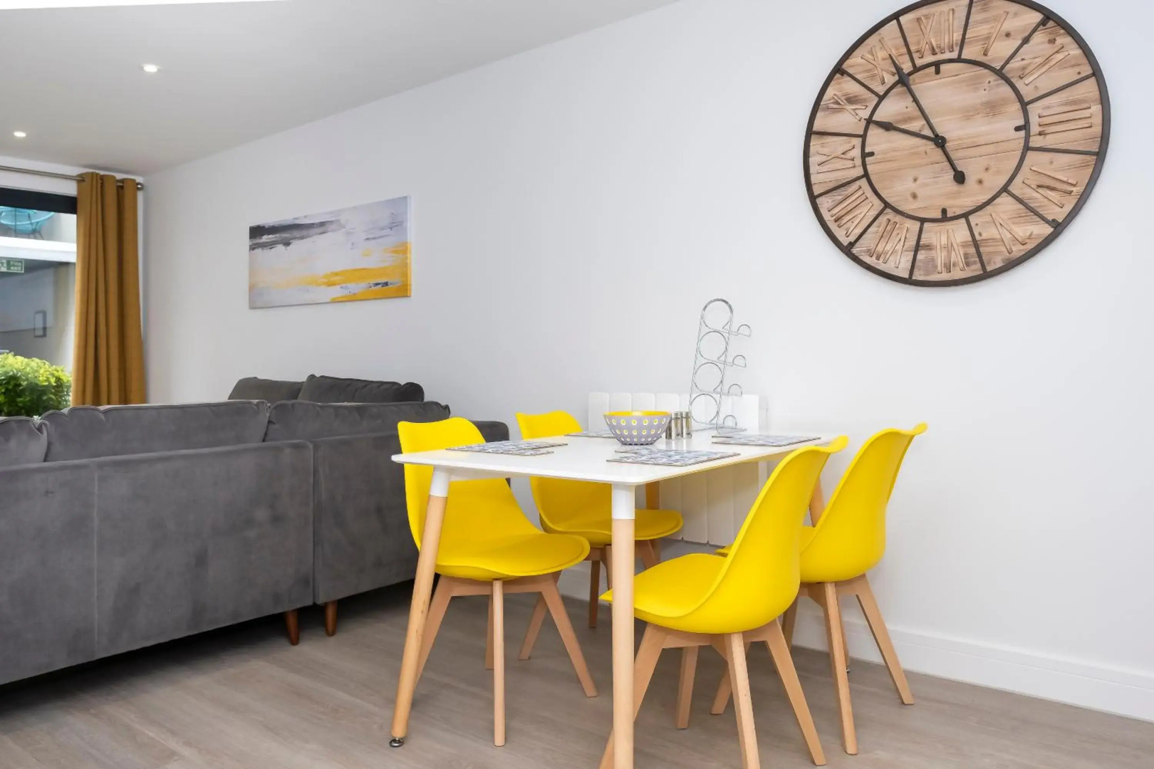 2 Middlecombe - Luxury Apartment at Byron Woolacombe, only 4 minute walk to Woolacombe Beach!