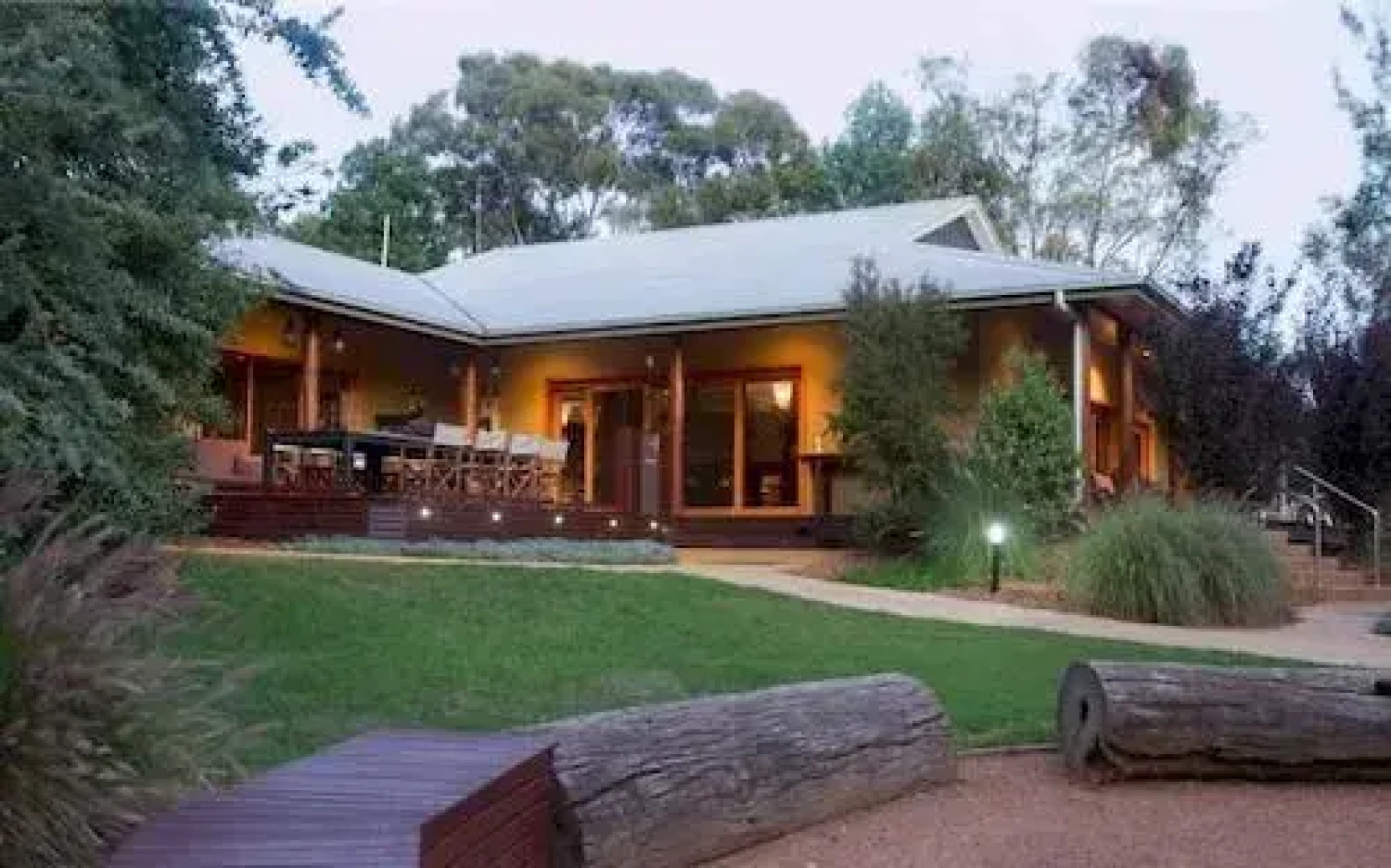 Zoofari Lodge at Taronga Western Plains