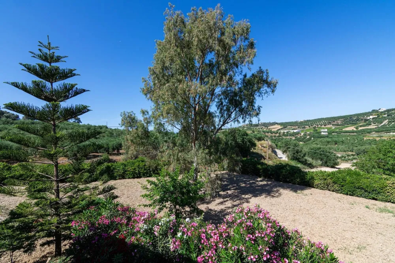 Crete Getaway 3Bd Apt w Garden and View