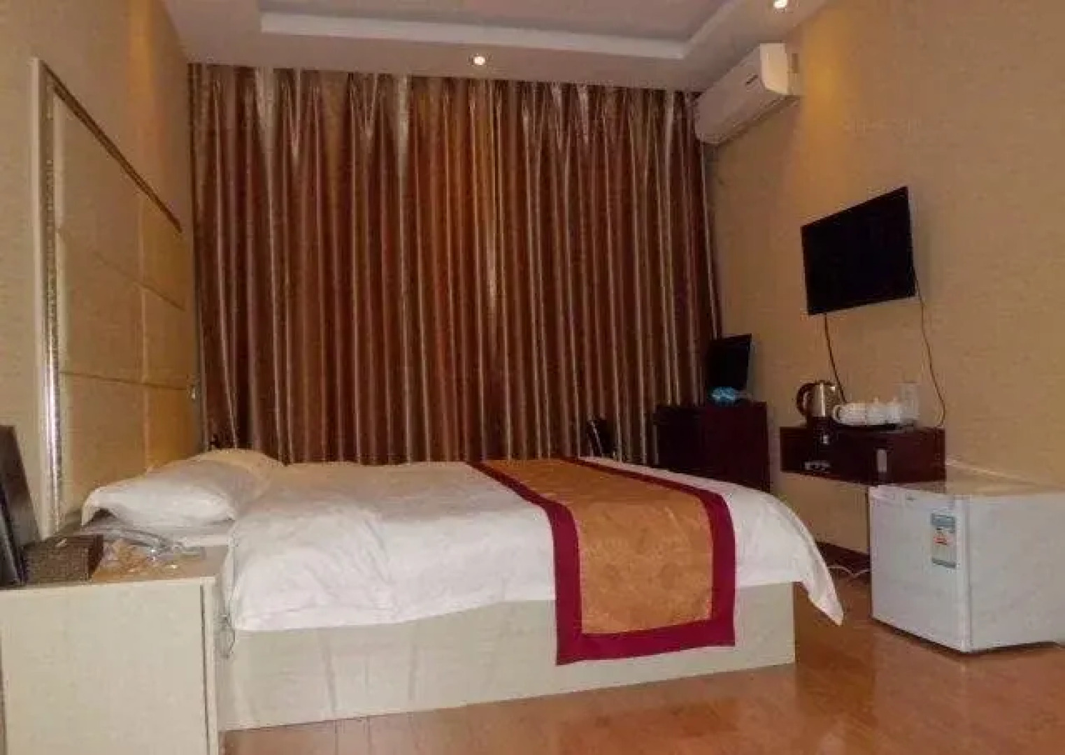 Kaixin Holiday Hotel