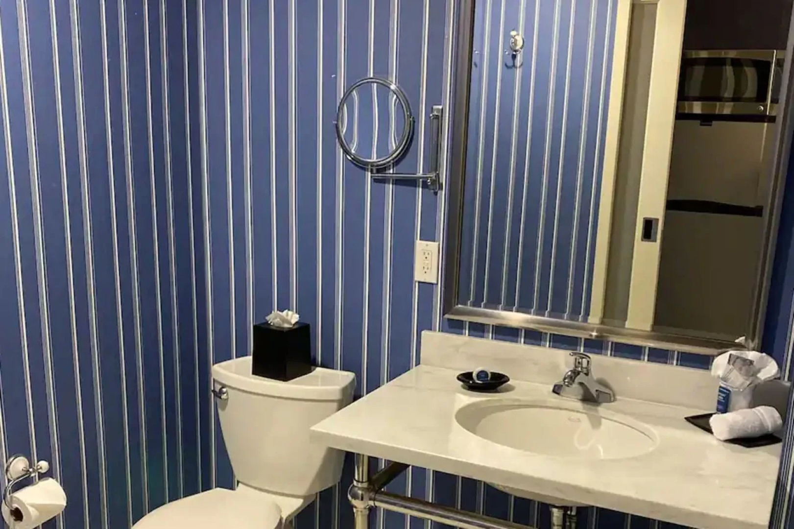 University Plaza Waterfront Hotel