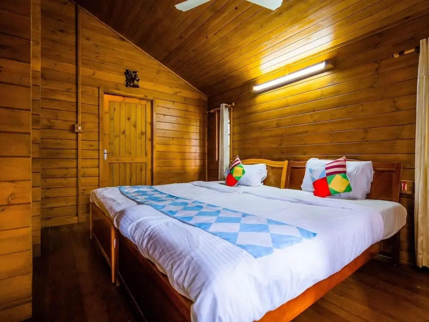 OYO 14514 Home Riverside Cottage Vyttila