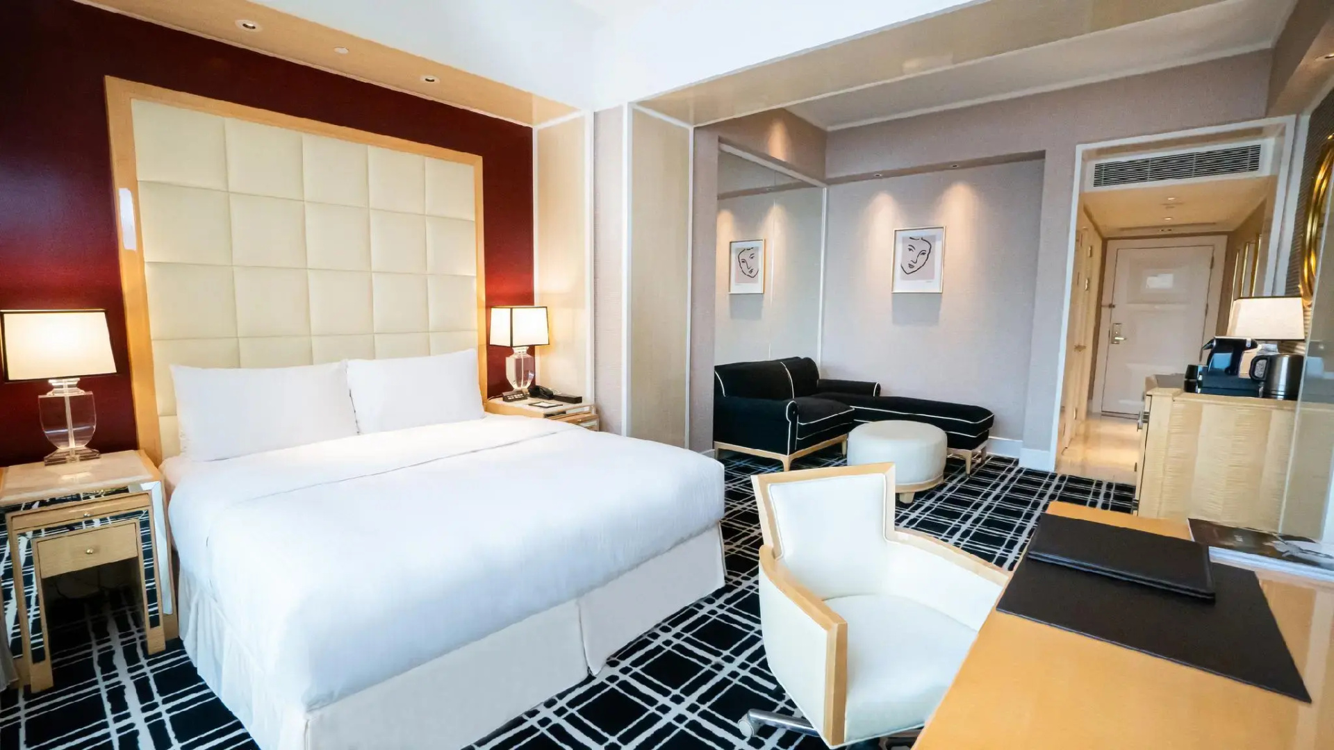 The Lin Hotel