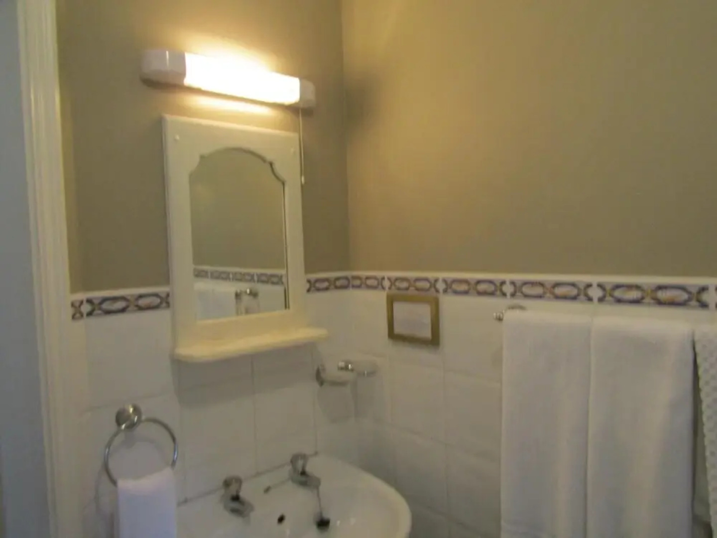 The Rose Garden Bed & Breakfast and Cafe