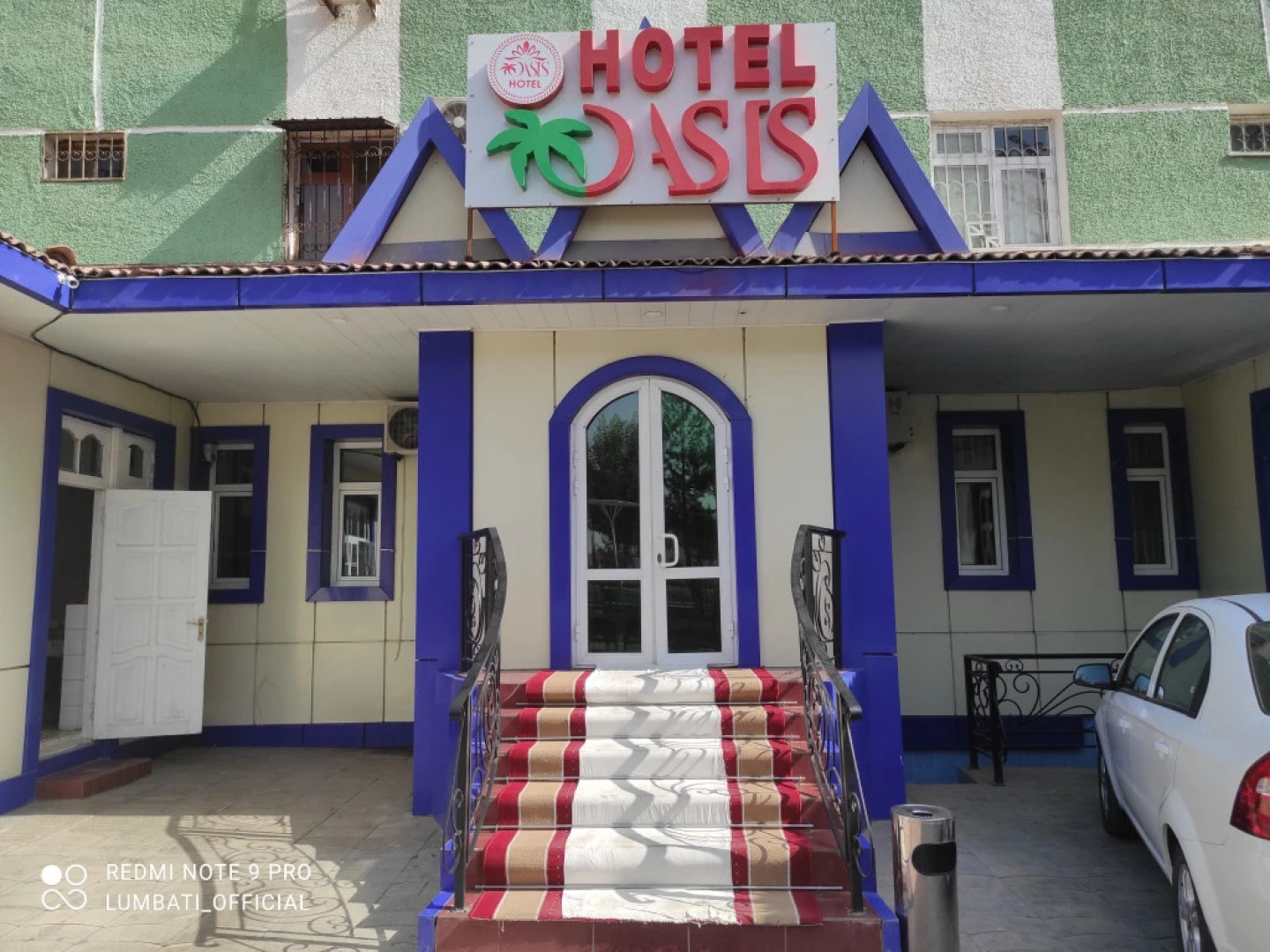 Oasis Hotel
