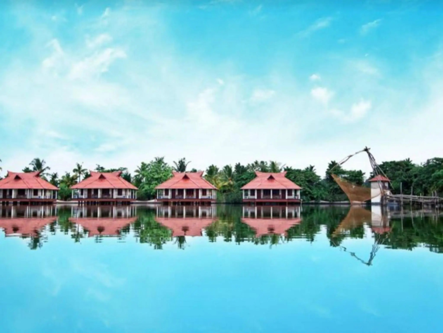 Sterling Lake Palace Alleppey
