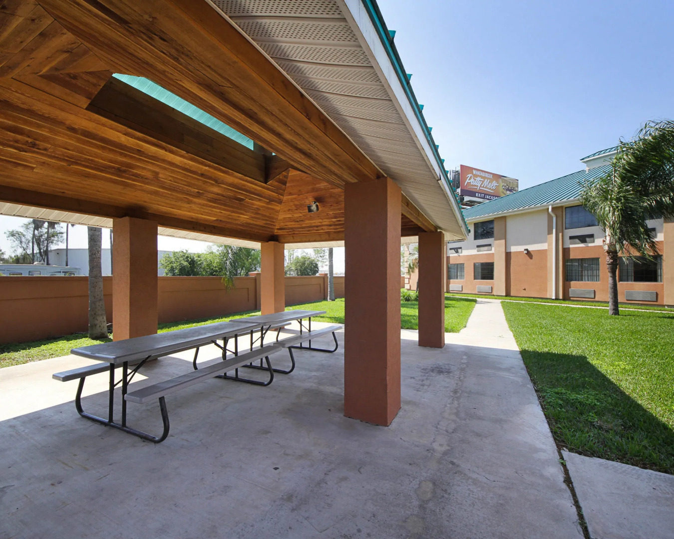 Americas Best Value Inn Pharr