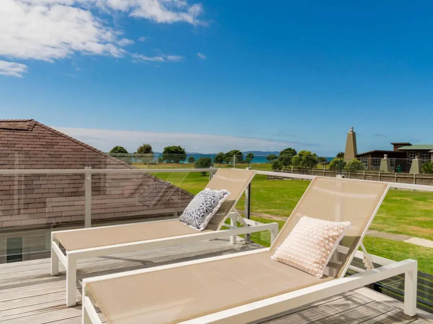 Coastal Pearl - Matarangi Holiday Home