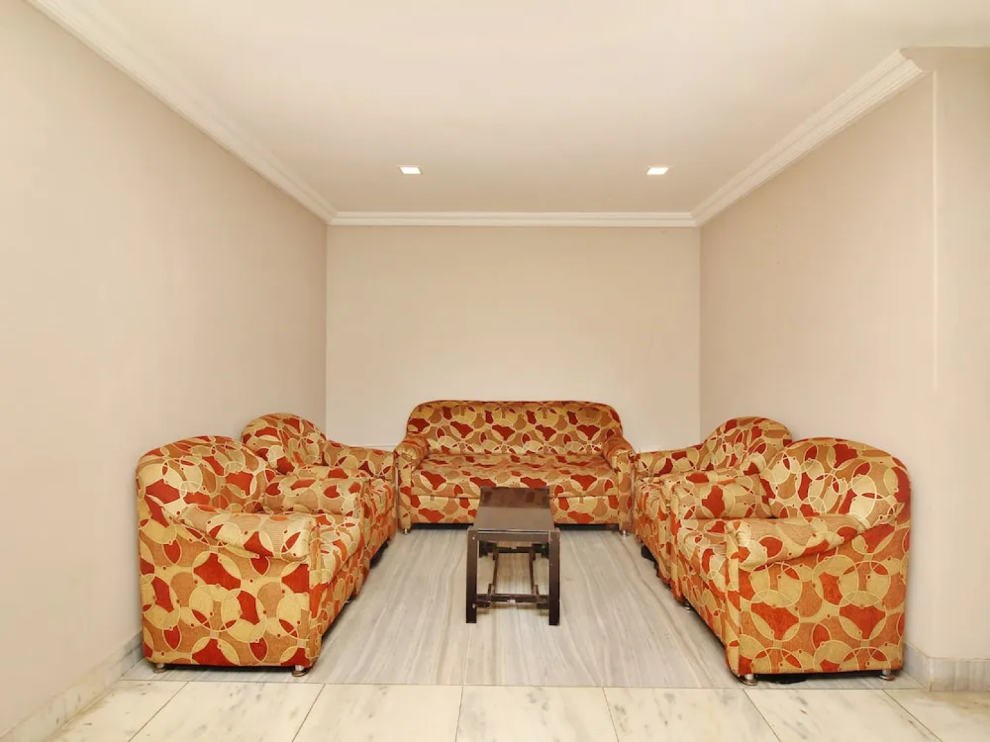 Hotel Raj Classic Inn