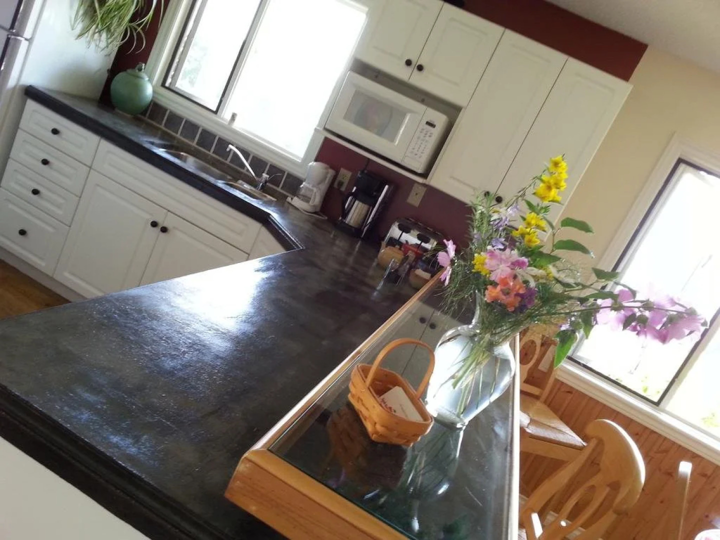 B&B @ Salt Spring Apple Company