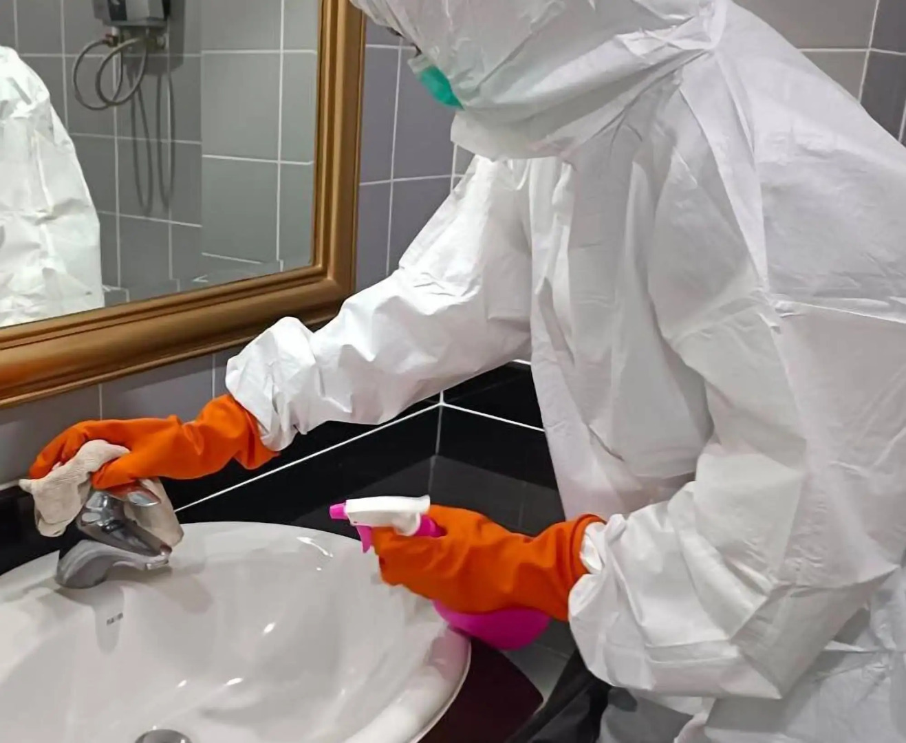 La Vie En Rose Hotel