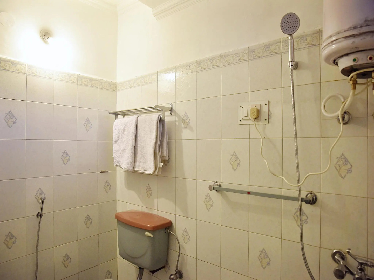 OYO 10432 Hotel Swaran Palace