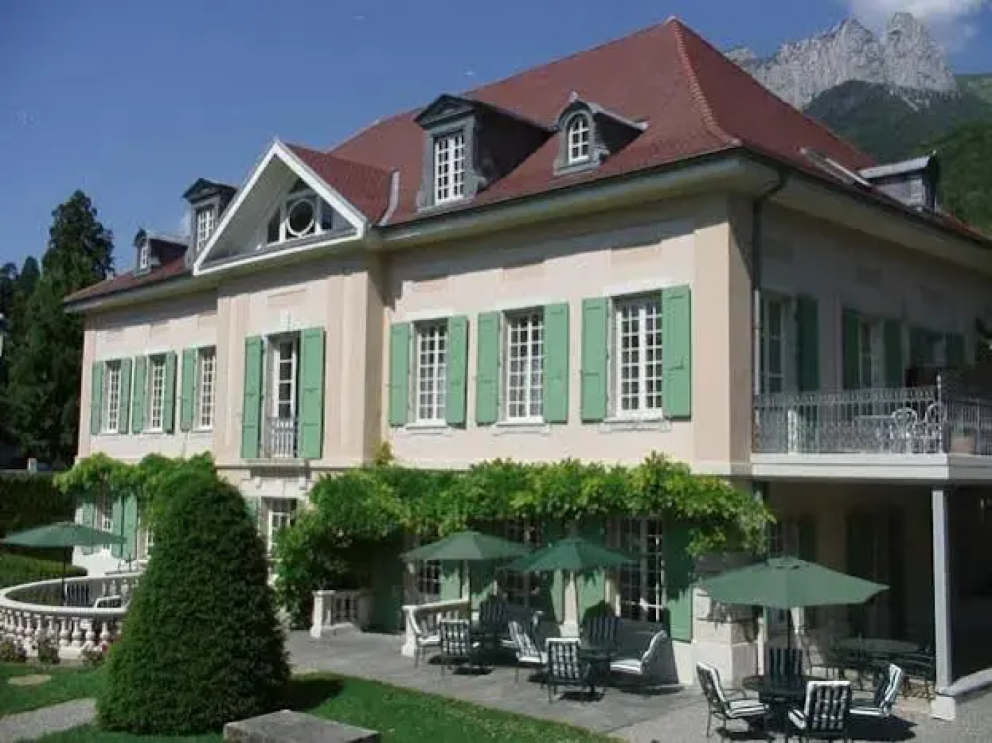 Hostellerie La Villa Des Roses