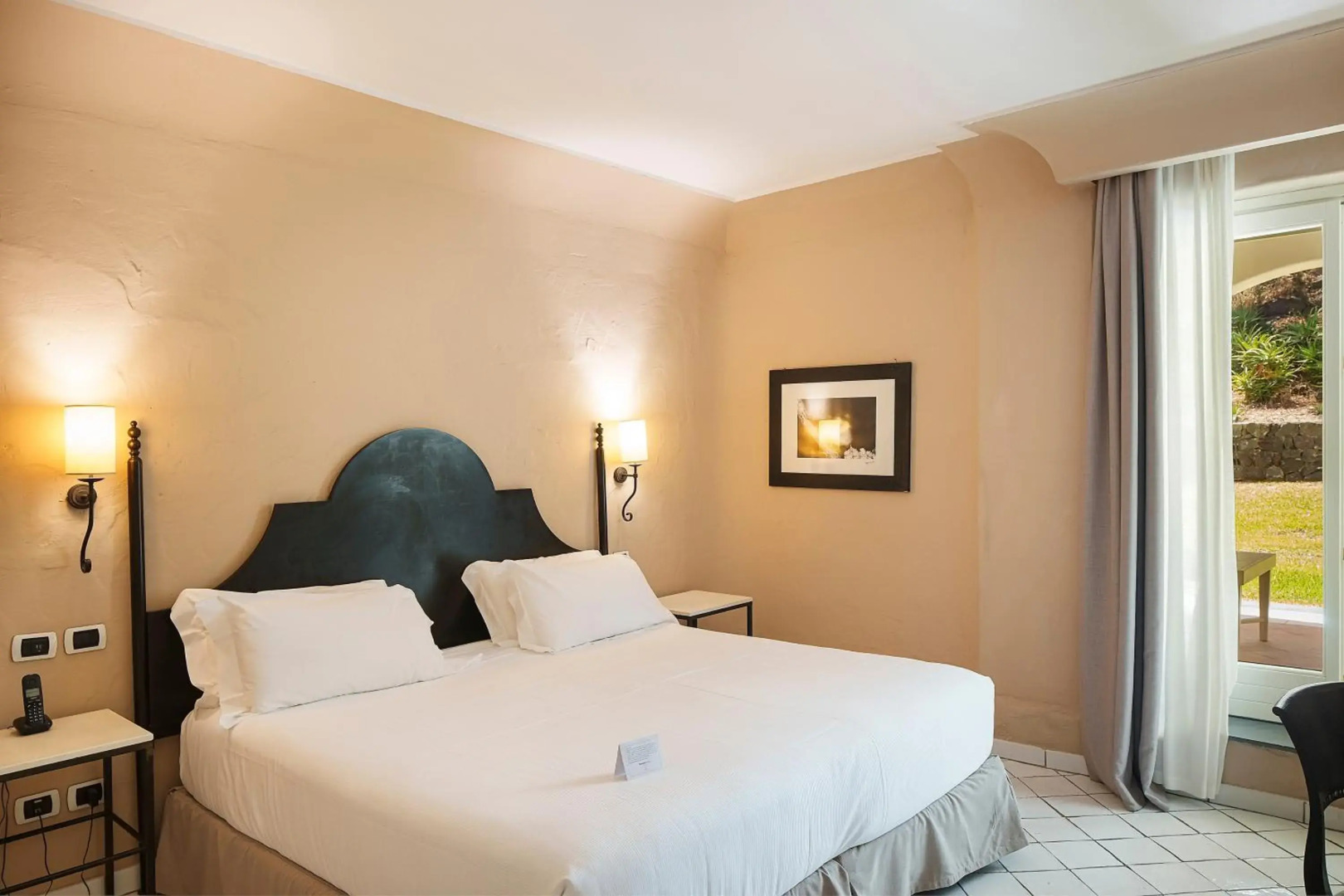 Therasia Resort Sea & Spa - The Leading Hotels of the World