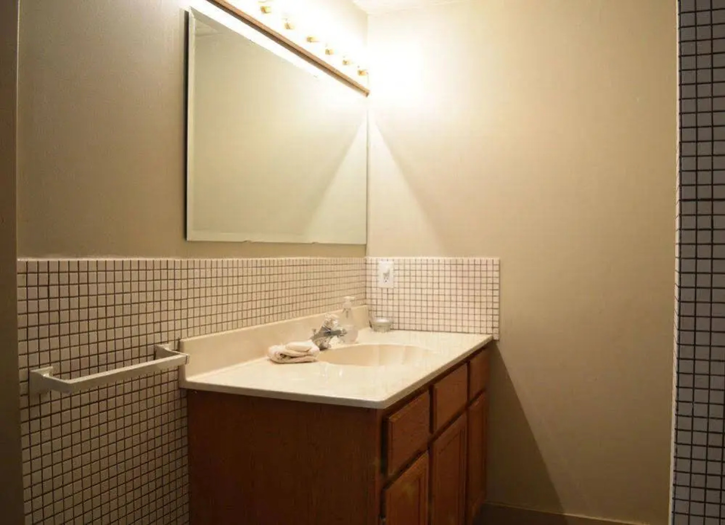 T'Sou-ke bye by BC Island Vacation Homes