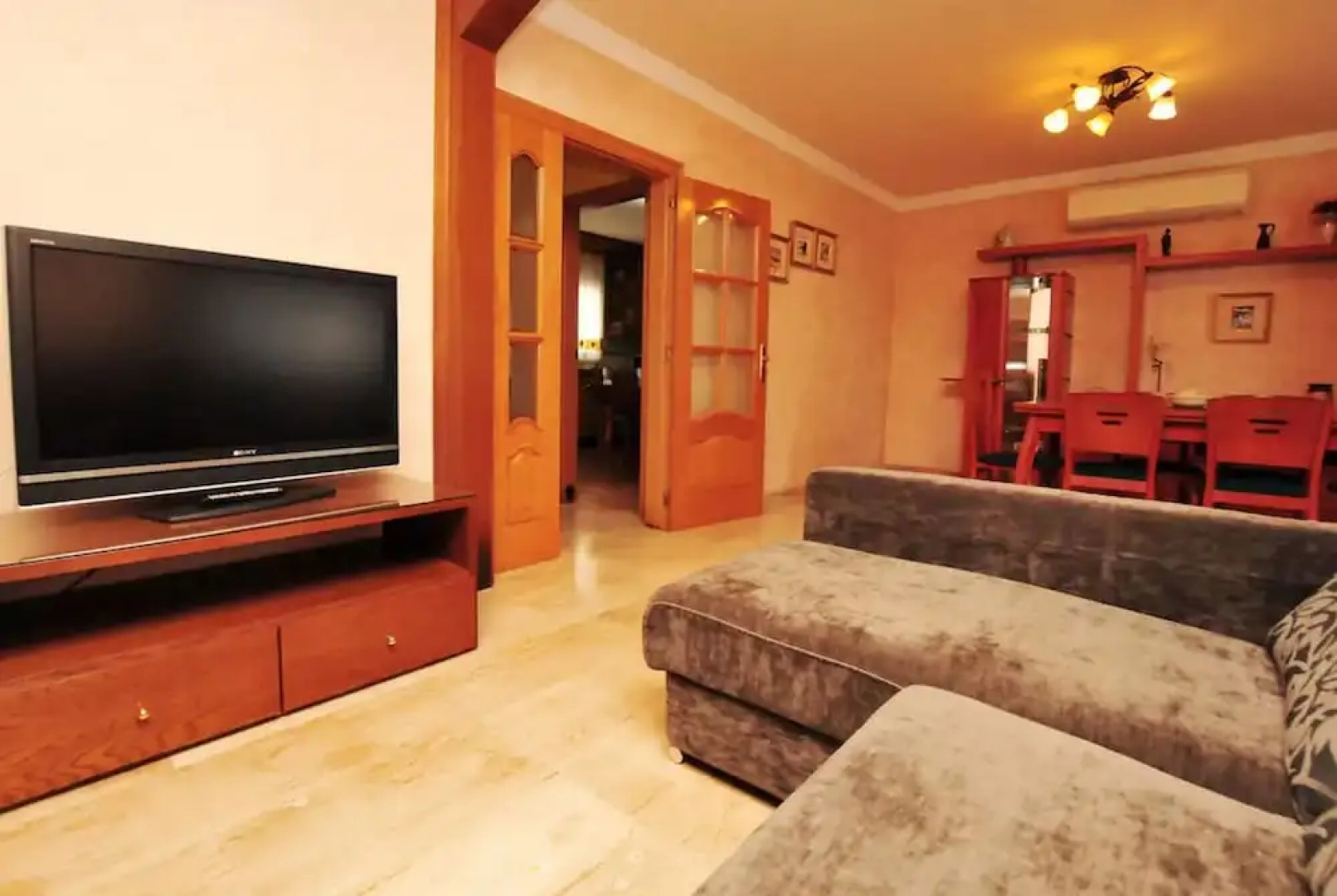 Suitur Casa con piscina y vistas al mar