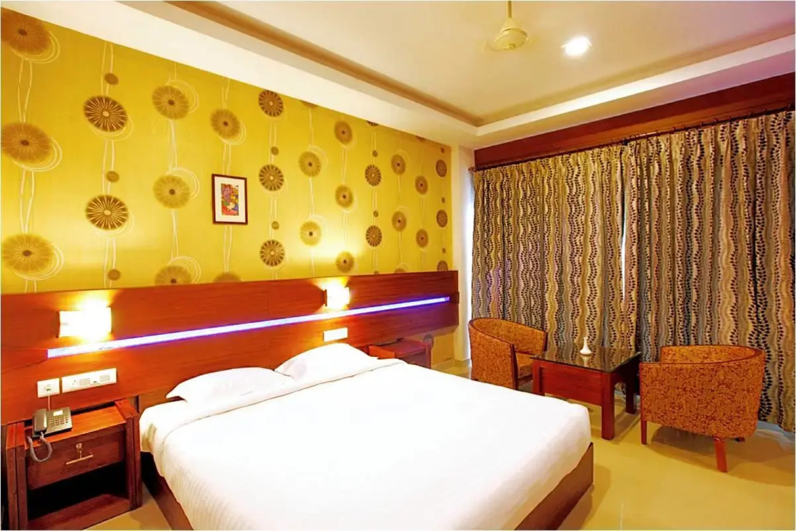 Hotel Vkj International