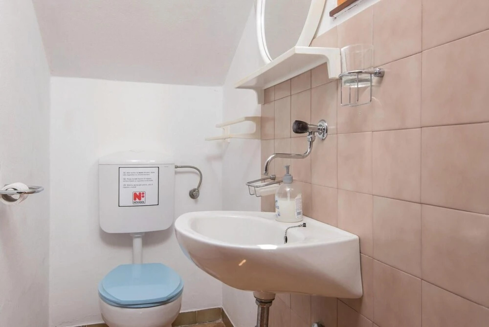 Awesome Home in Nova With Wifi and 4 Bedrooms