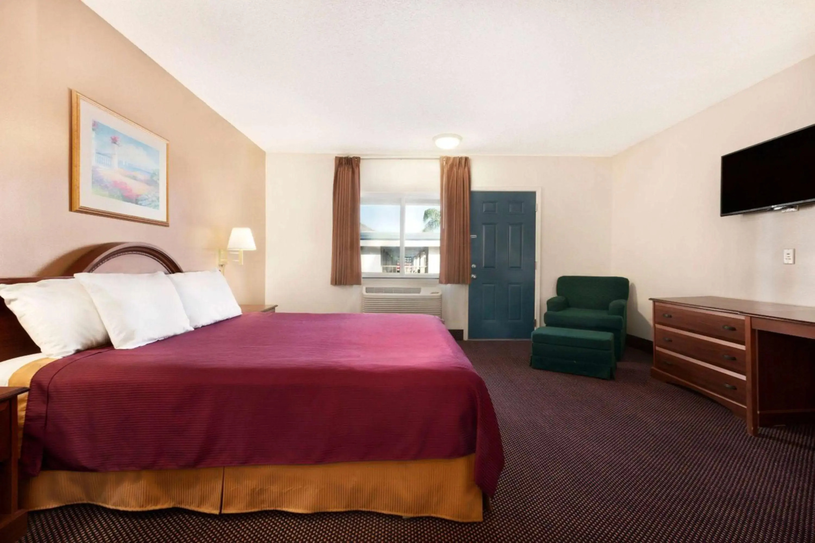 Travelodge by Wyndham Bakersfield