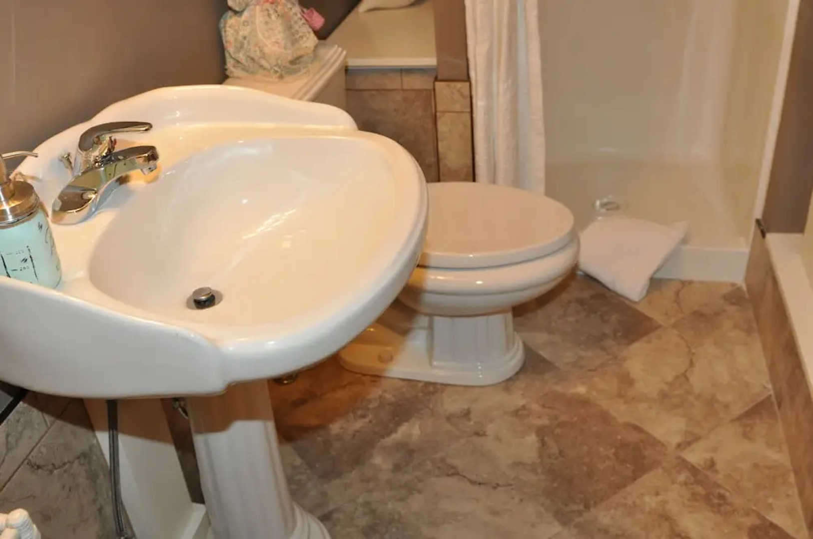 Serenata Guesthouse & Vineyard Retreat