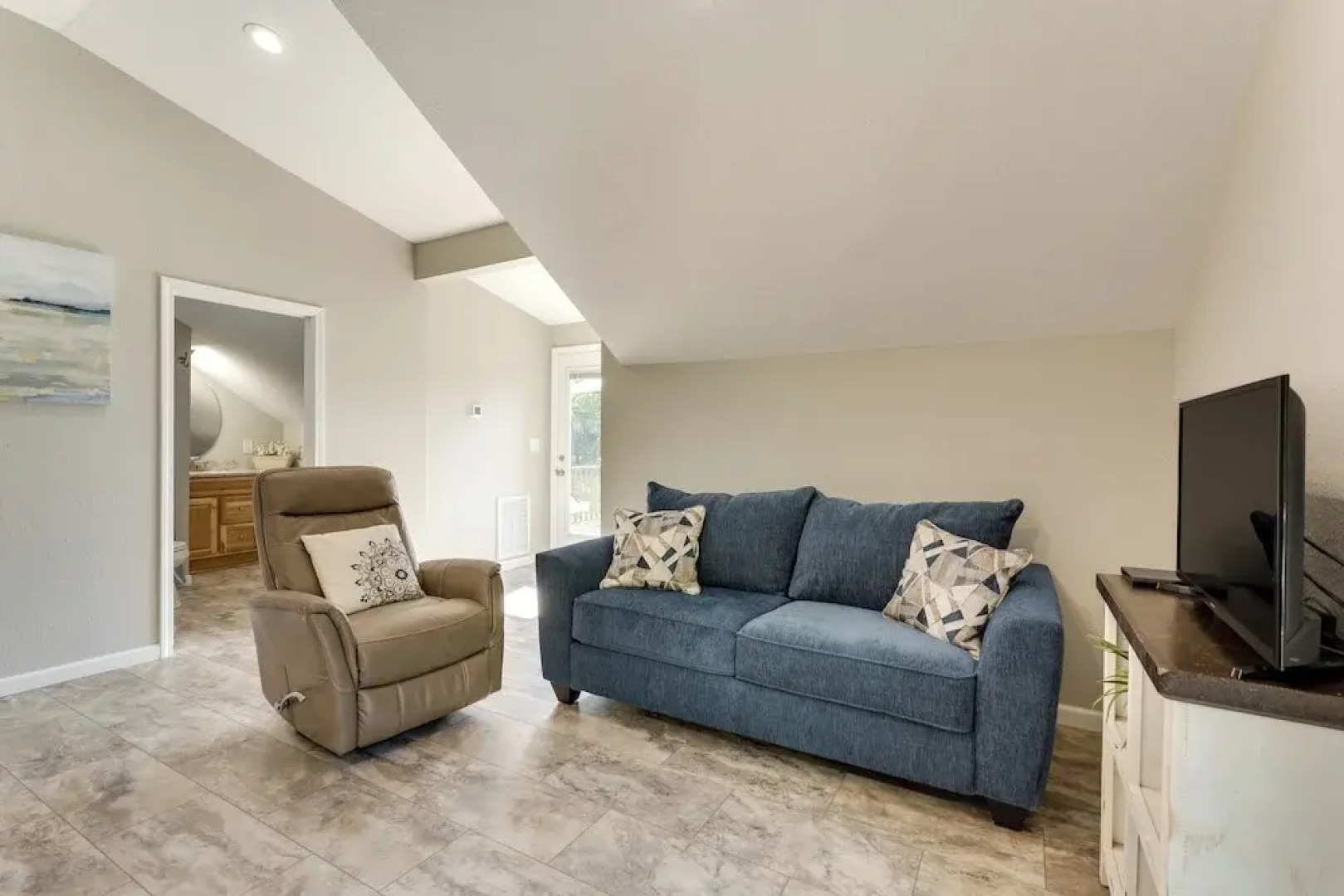 Young Harris Vacation Rental w/ Mountain Views!