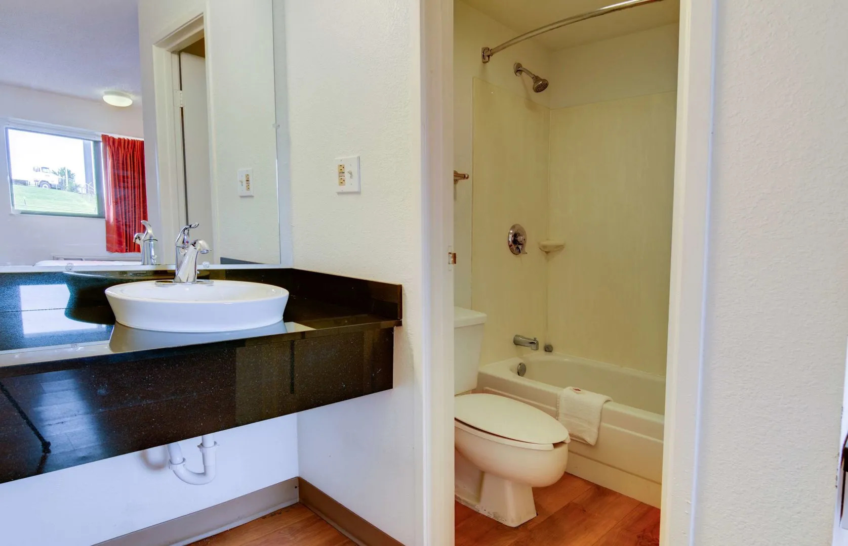 Motel 6 Kansas City, MO - Airport