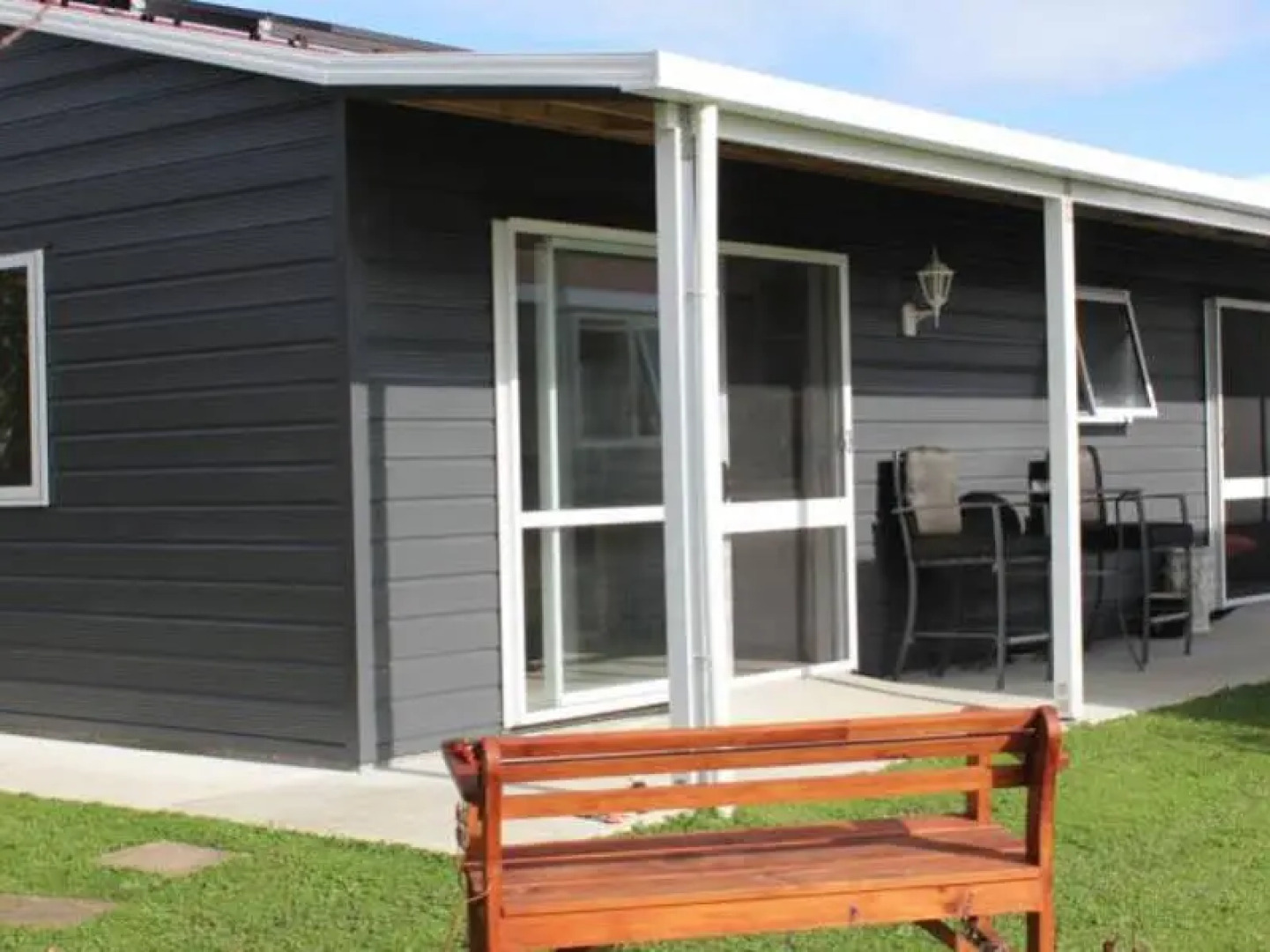 8076 Bed And Breakfast