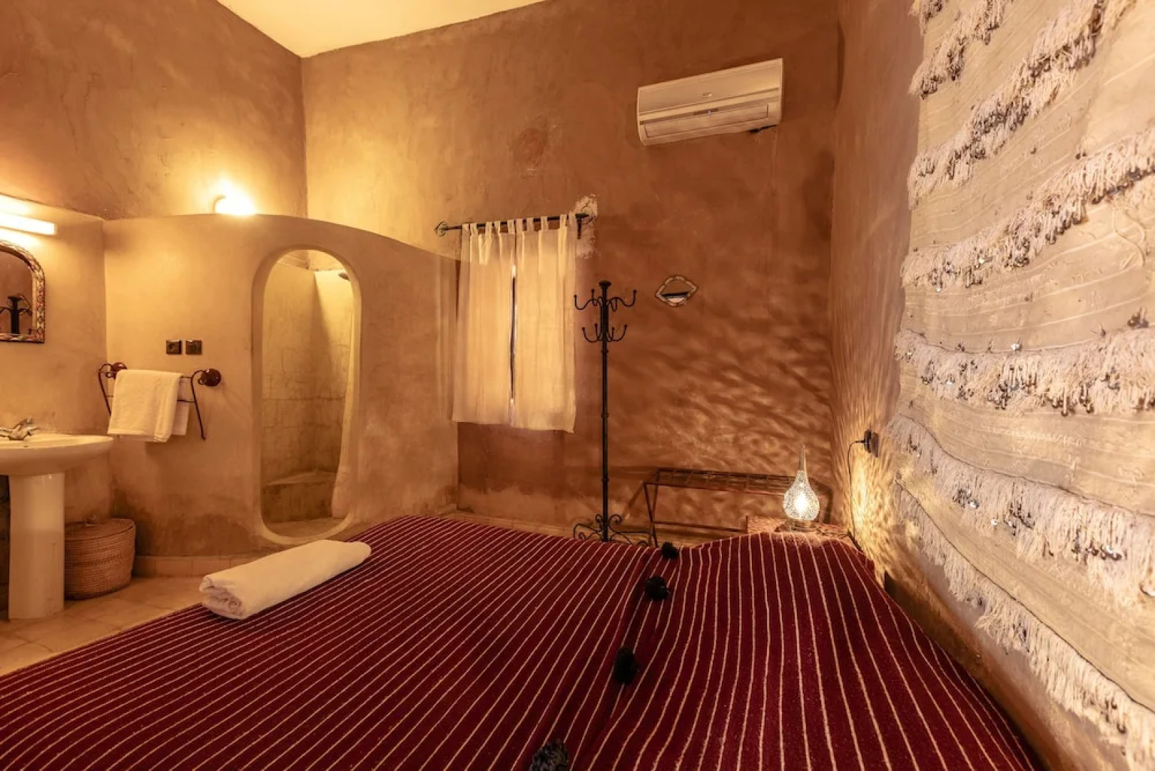 Kasbah Sahara Services Hotel