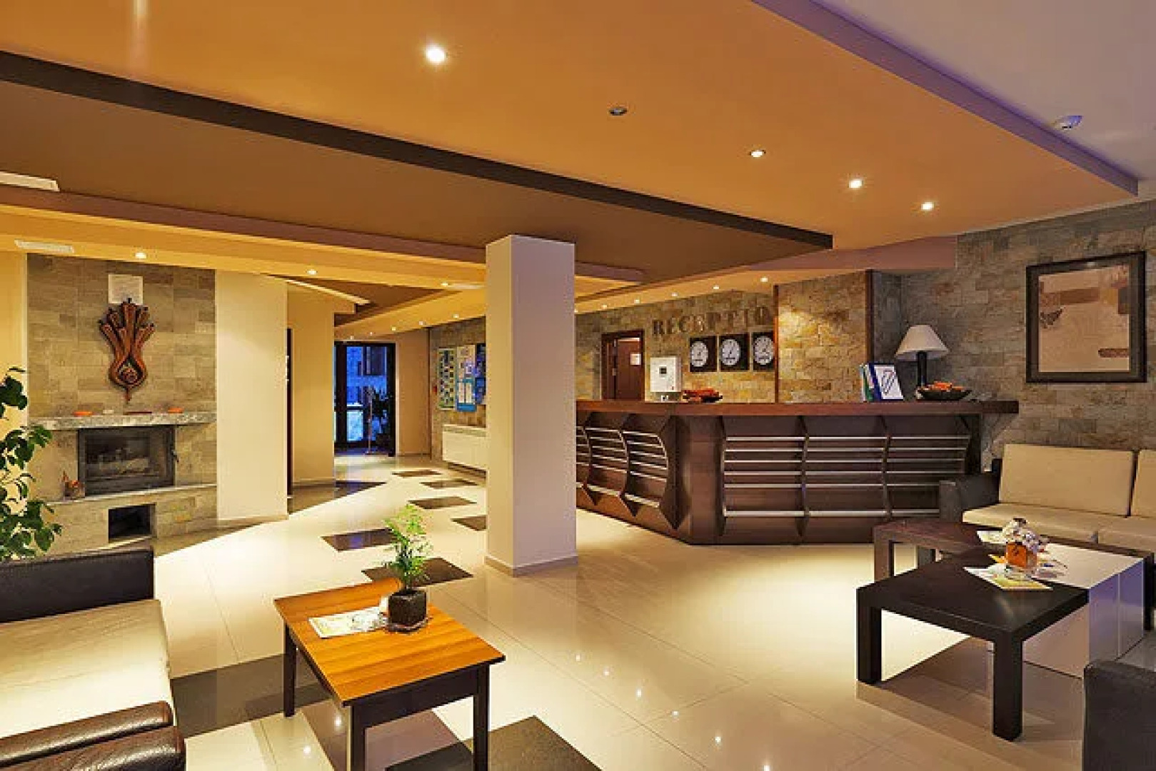 Apartment in Belmont Complex