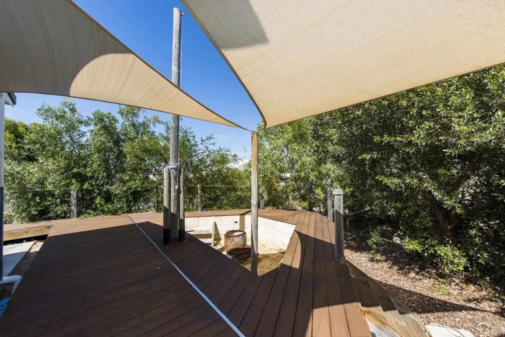 Uppy's Shack - Quiet Location Close to Beach Pet Friendly