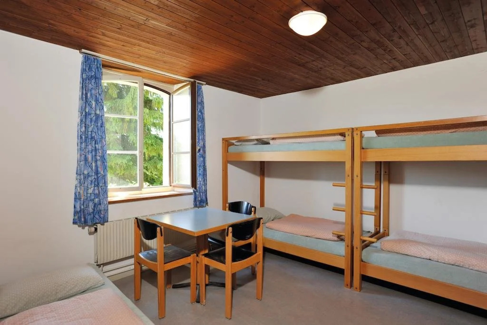 Youth Hostel Le Bémont