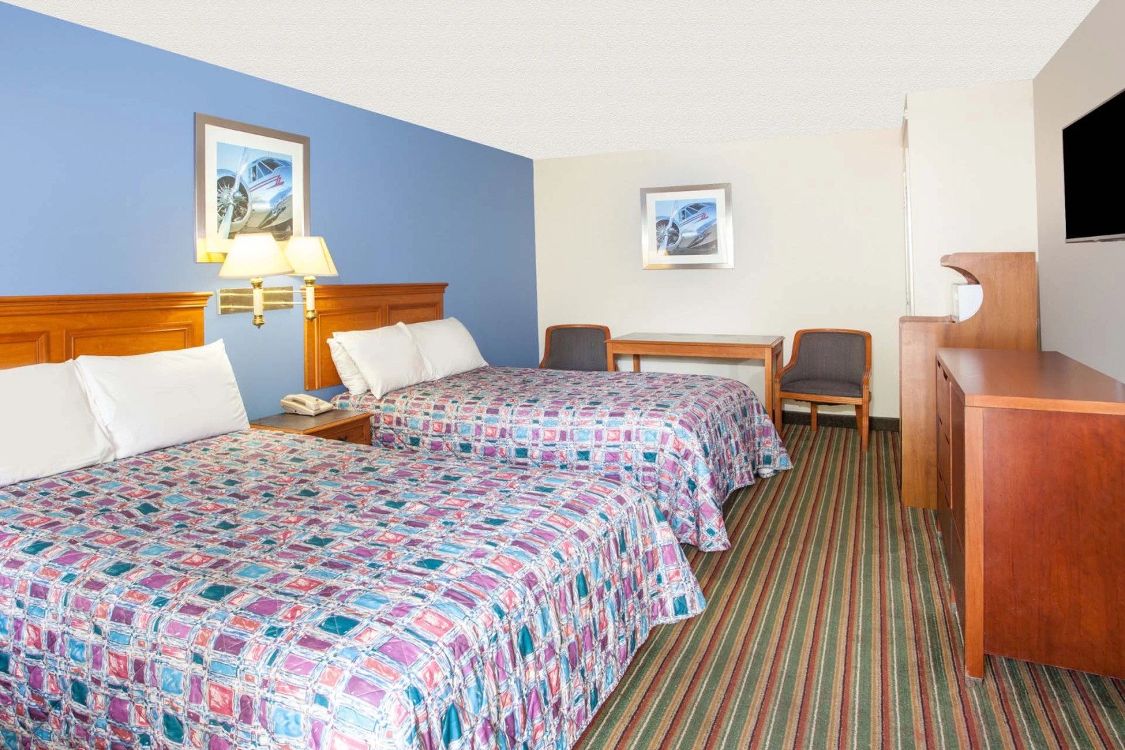 Knights Inn - Lithonia