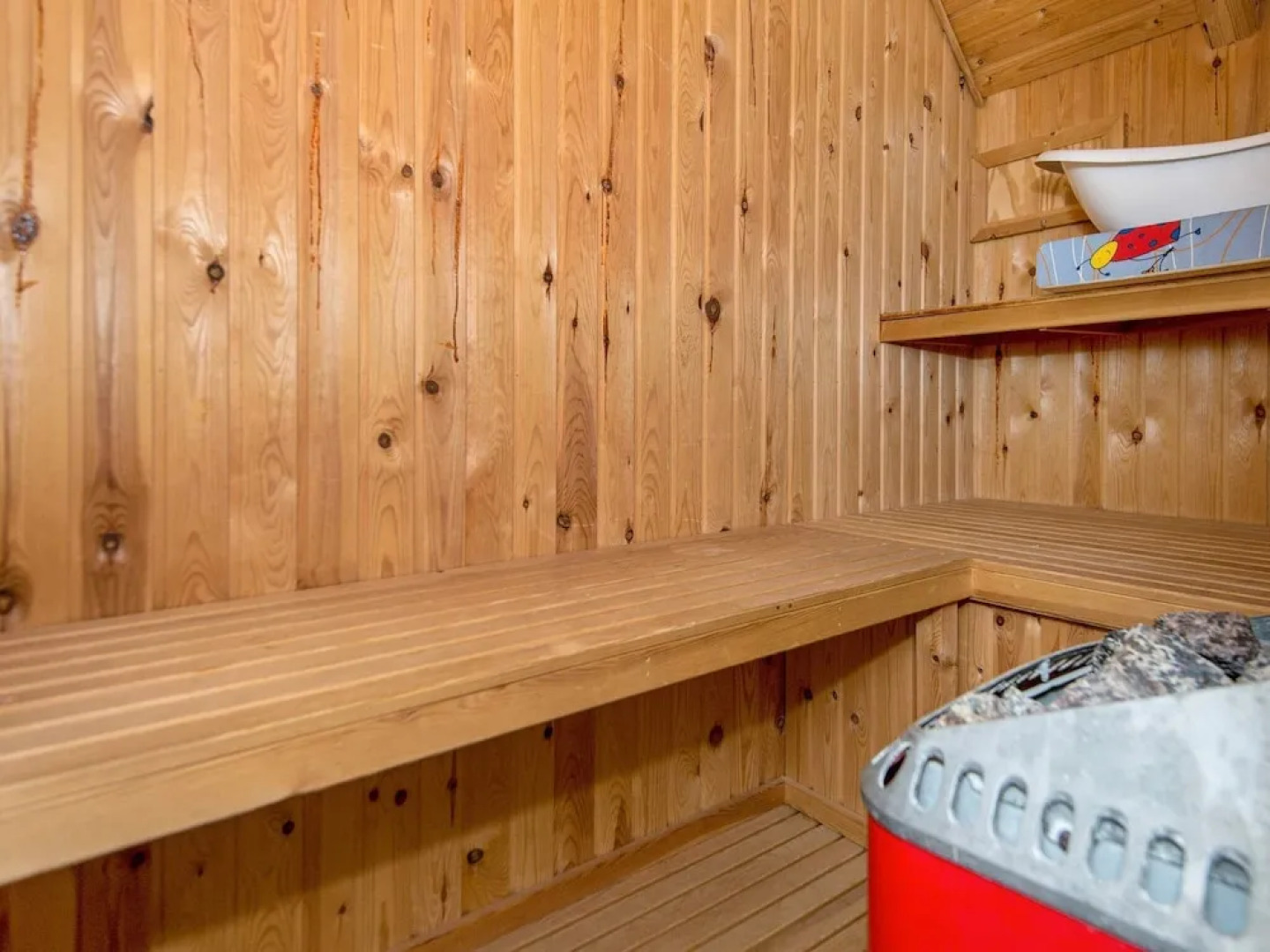 Cozy Holiday Home in Henne With Whirlpool