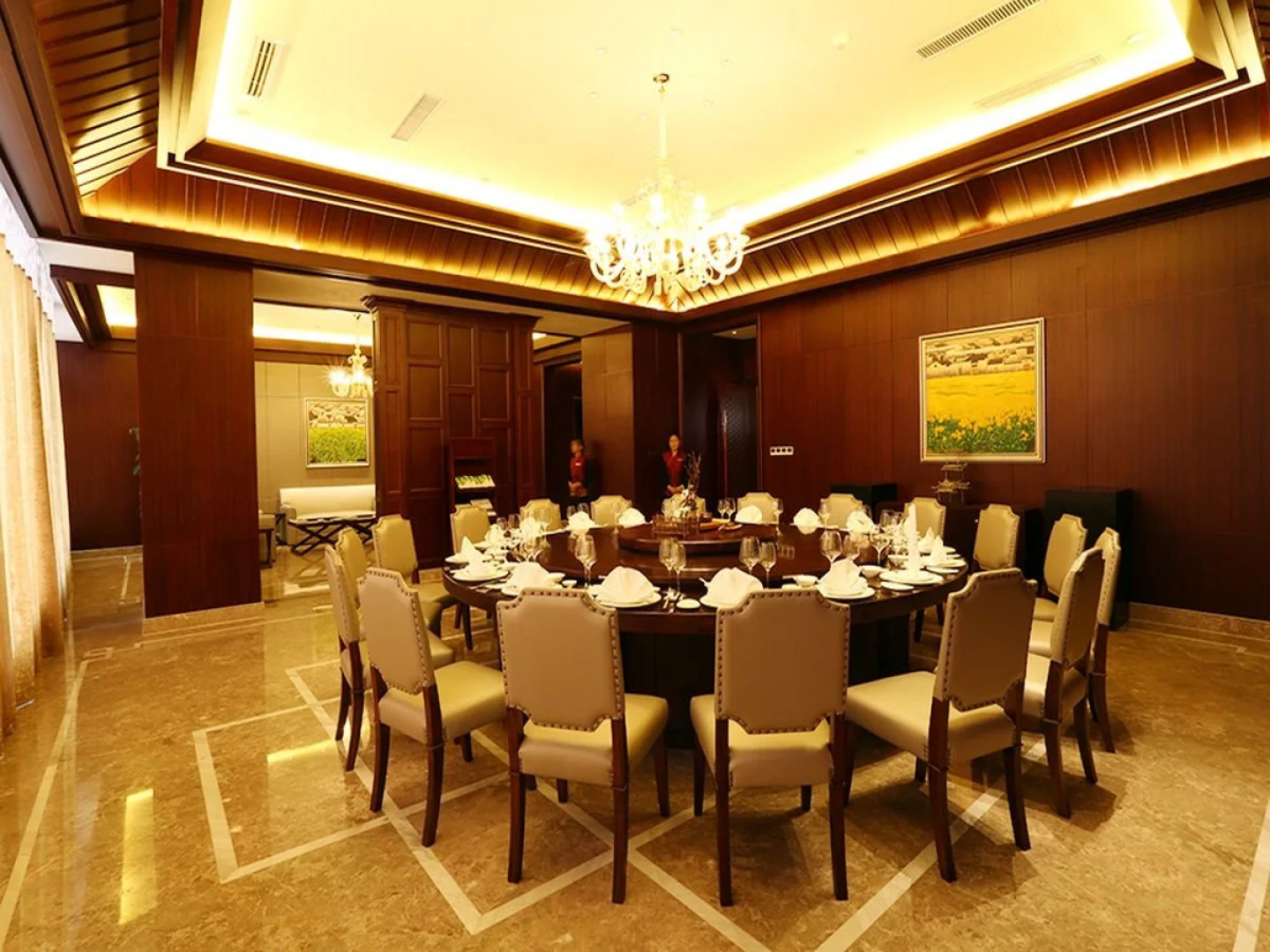 Kaihua International Hotel