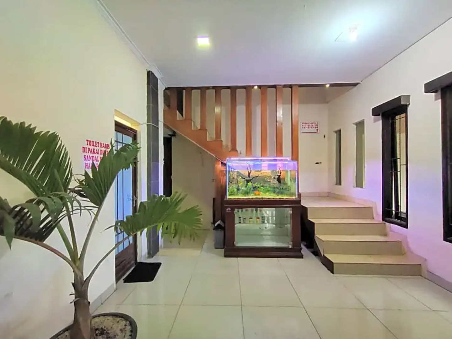 Penginapan Family Raya Lembang by ZUZU