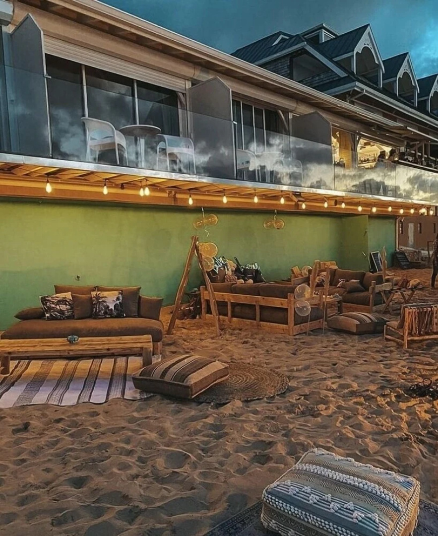 Le Temps des Cerises Hotel Beach