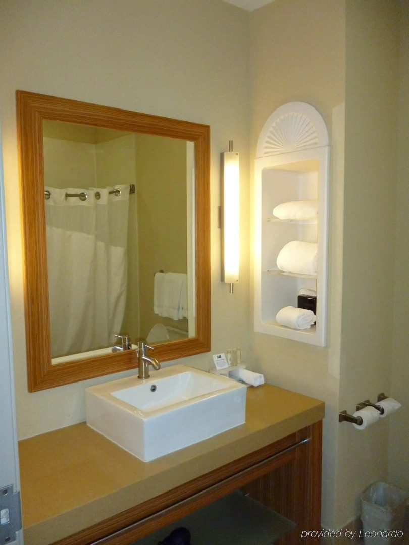 Holiday Inn Express & Suites Plano West - Frisco by IHG