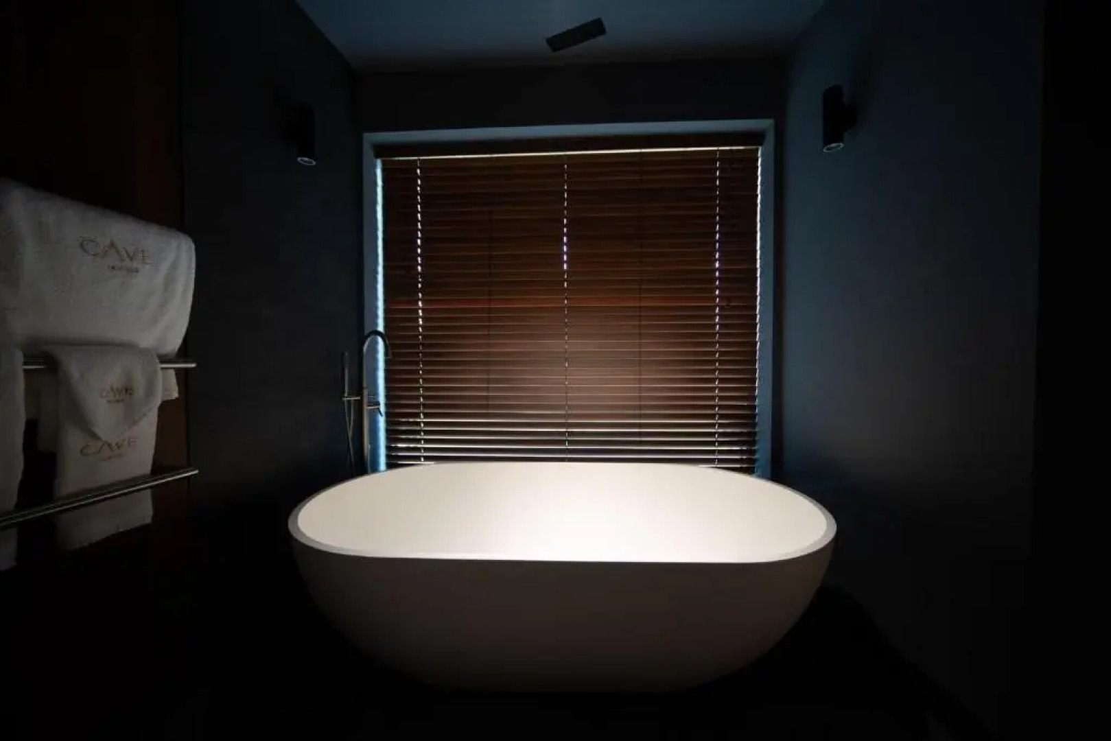 Cave Hotel near Canterbury