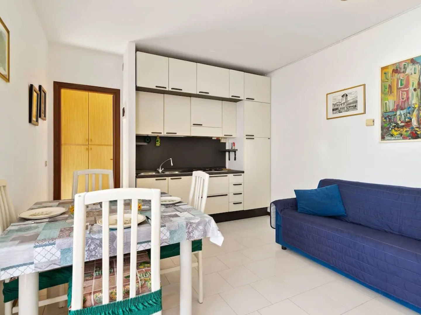 Snug Apartment in Ospedaletti With Swimming Pool