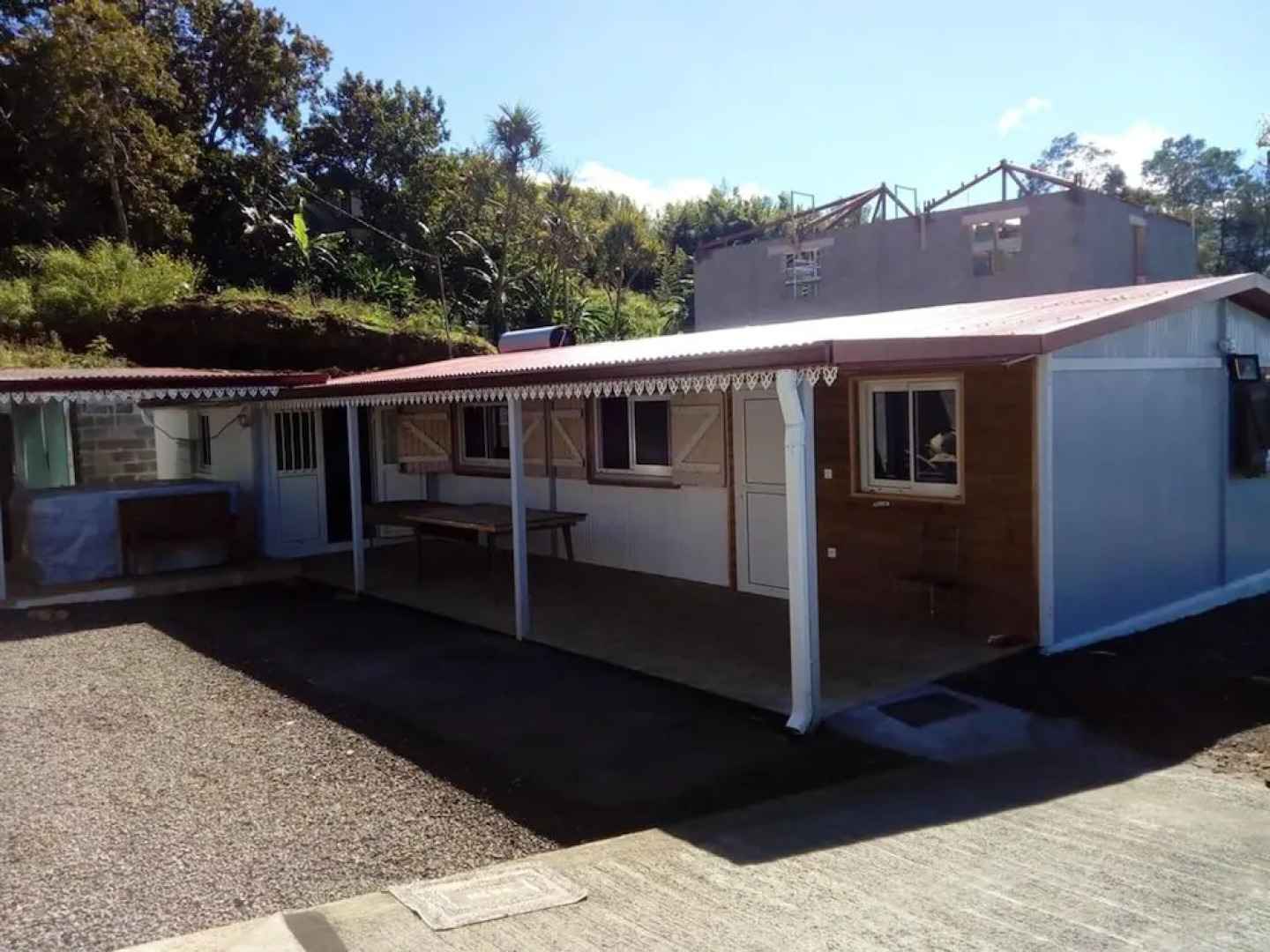 House With 5 Bedrooms in Saint joseph, With Wonderful sea View and Enclosed Garden Near the Beach