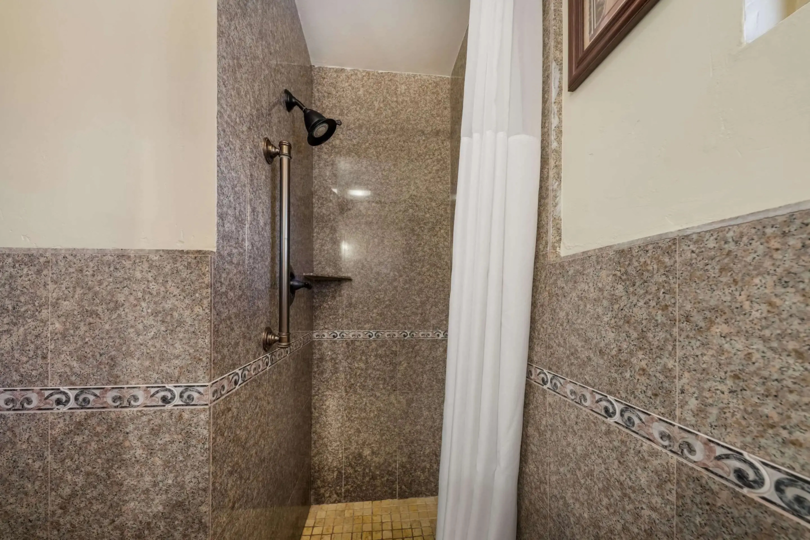Clarion Collection Carmel Oaks Inn