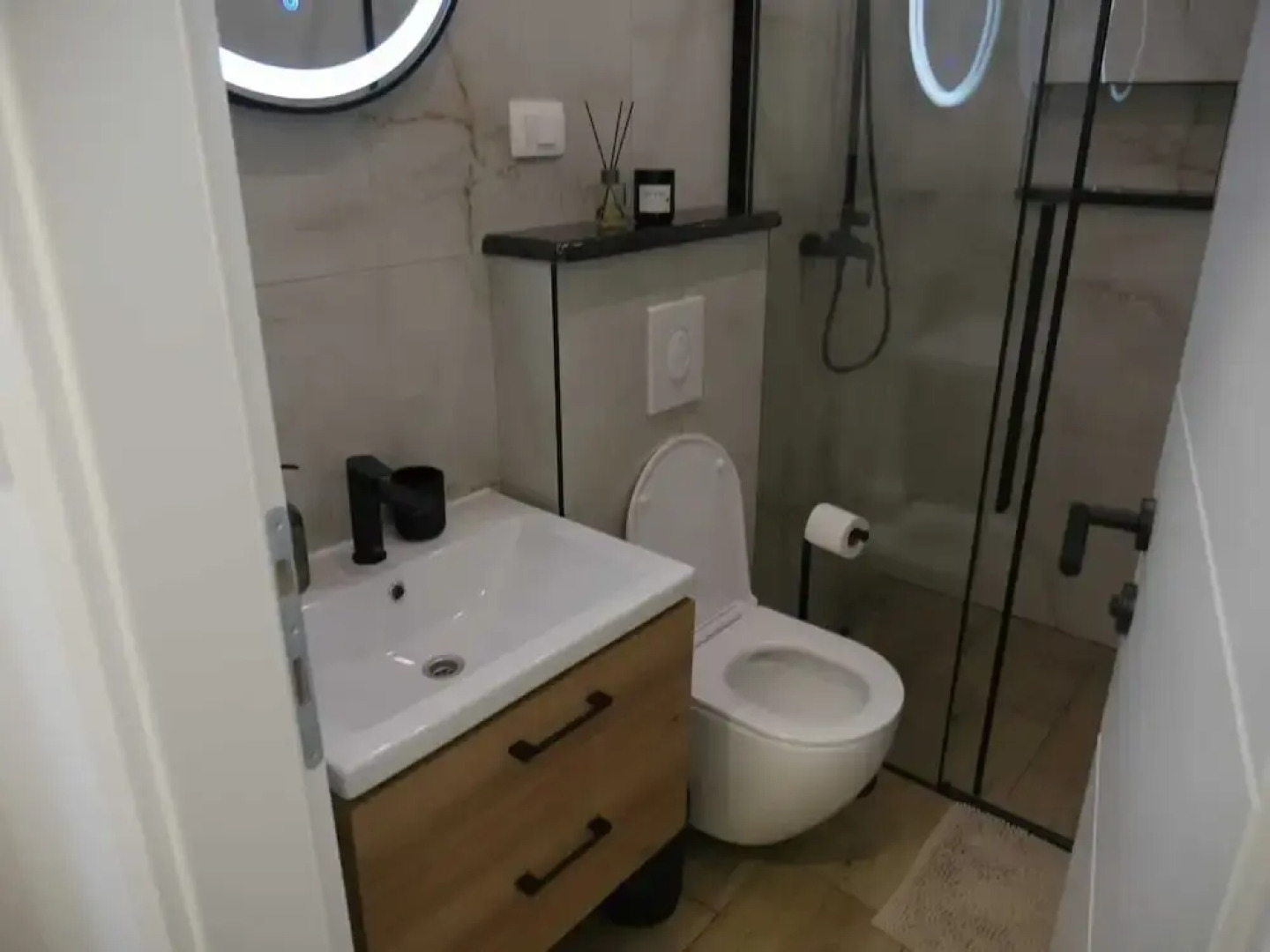 Shadesofblue M & M Sleeps 4 With Pool