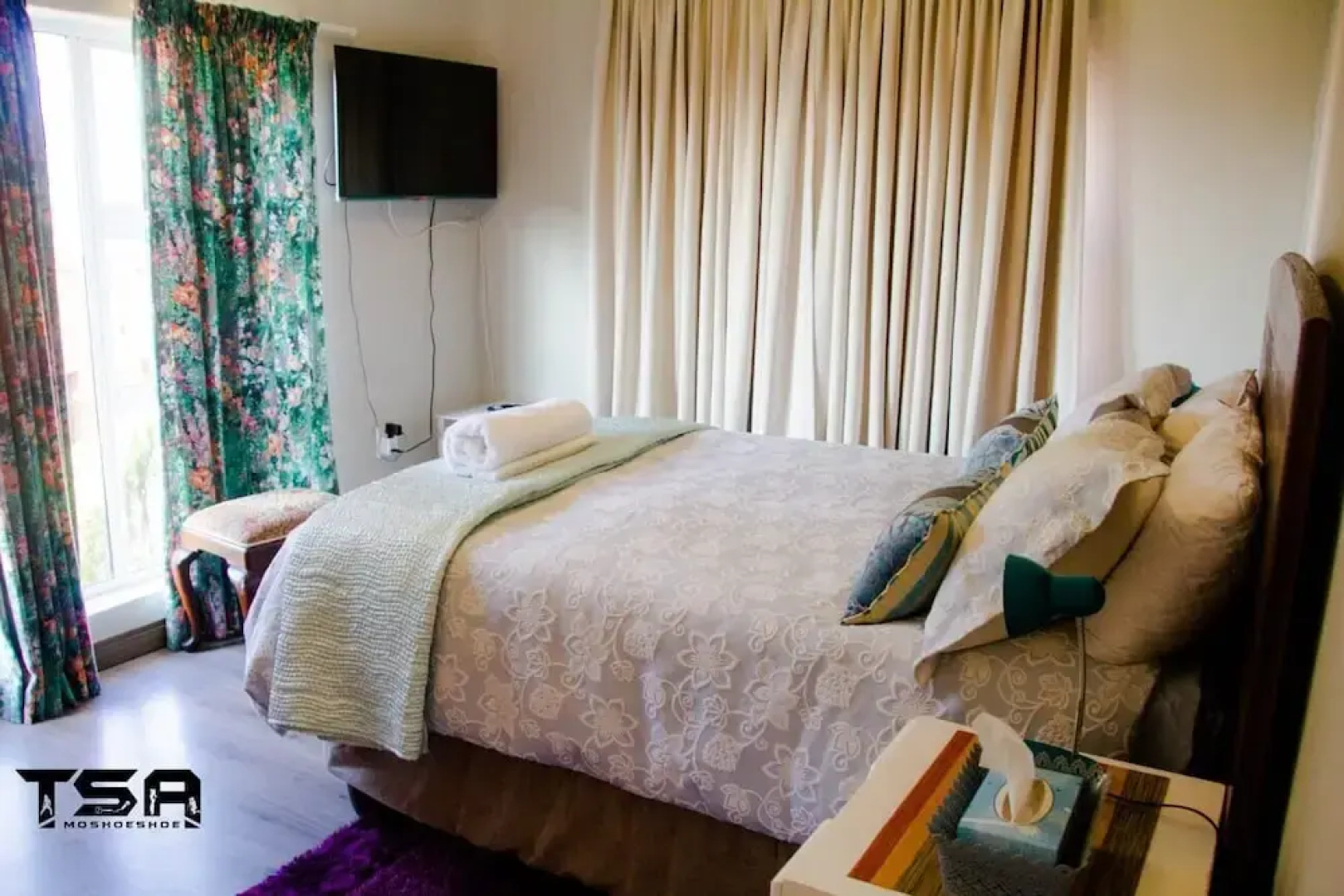 The Advocate Suites Manor