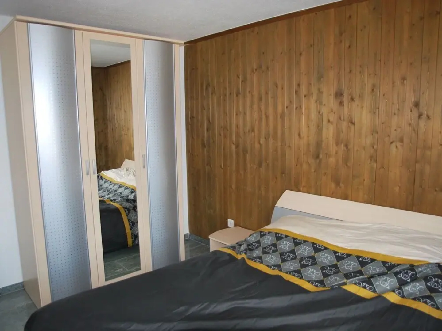 Cozy Apartment in Sarn near Forest