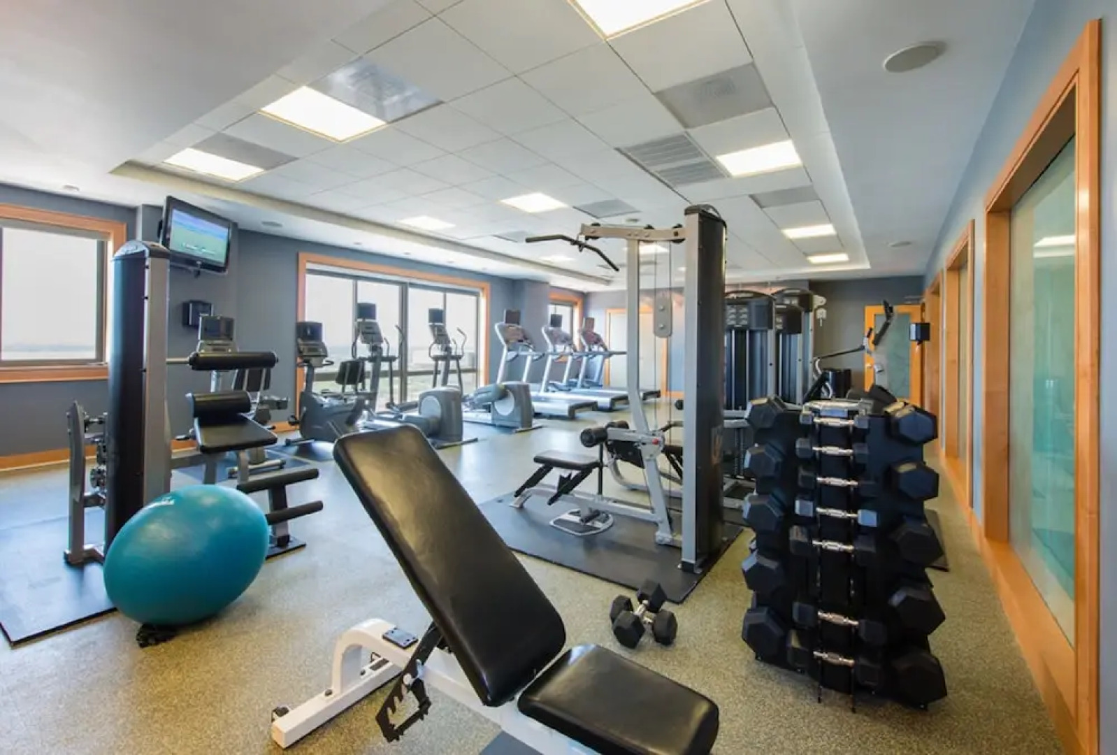 Global Luxury Suites at Town Center South