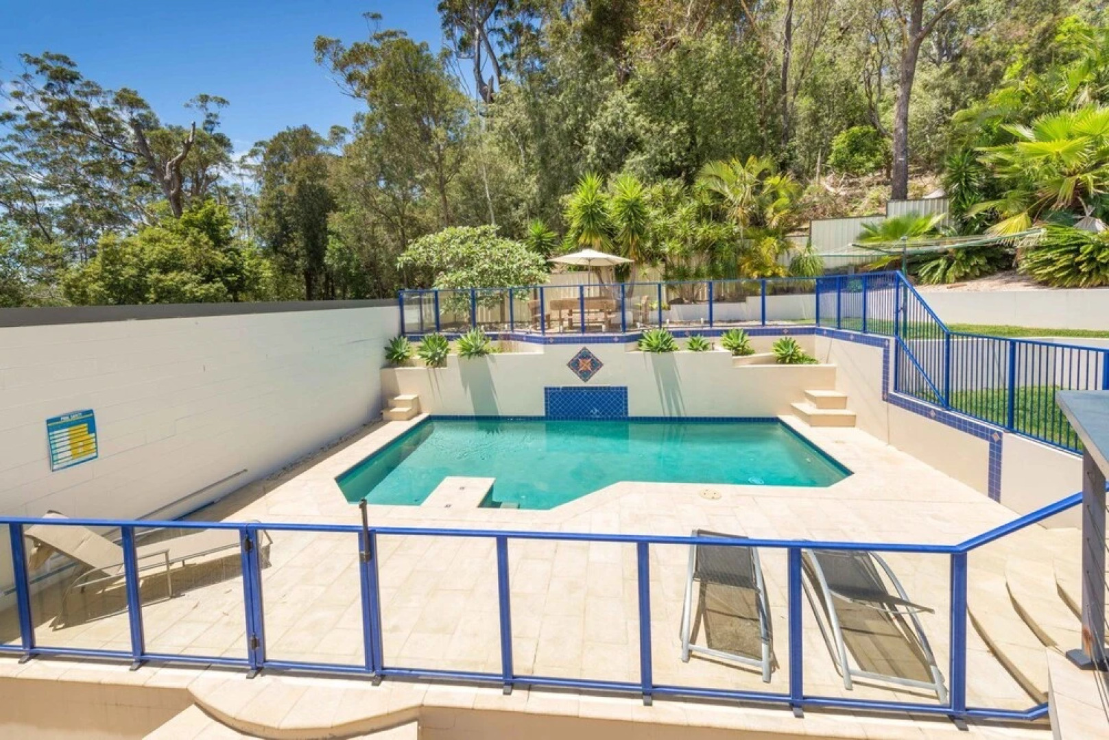 Kallaroo, 3 Kallaroo Street- great house with views, pool, WIFI and aircon