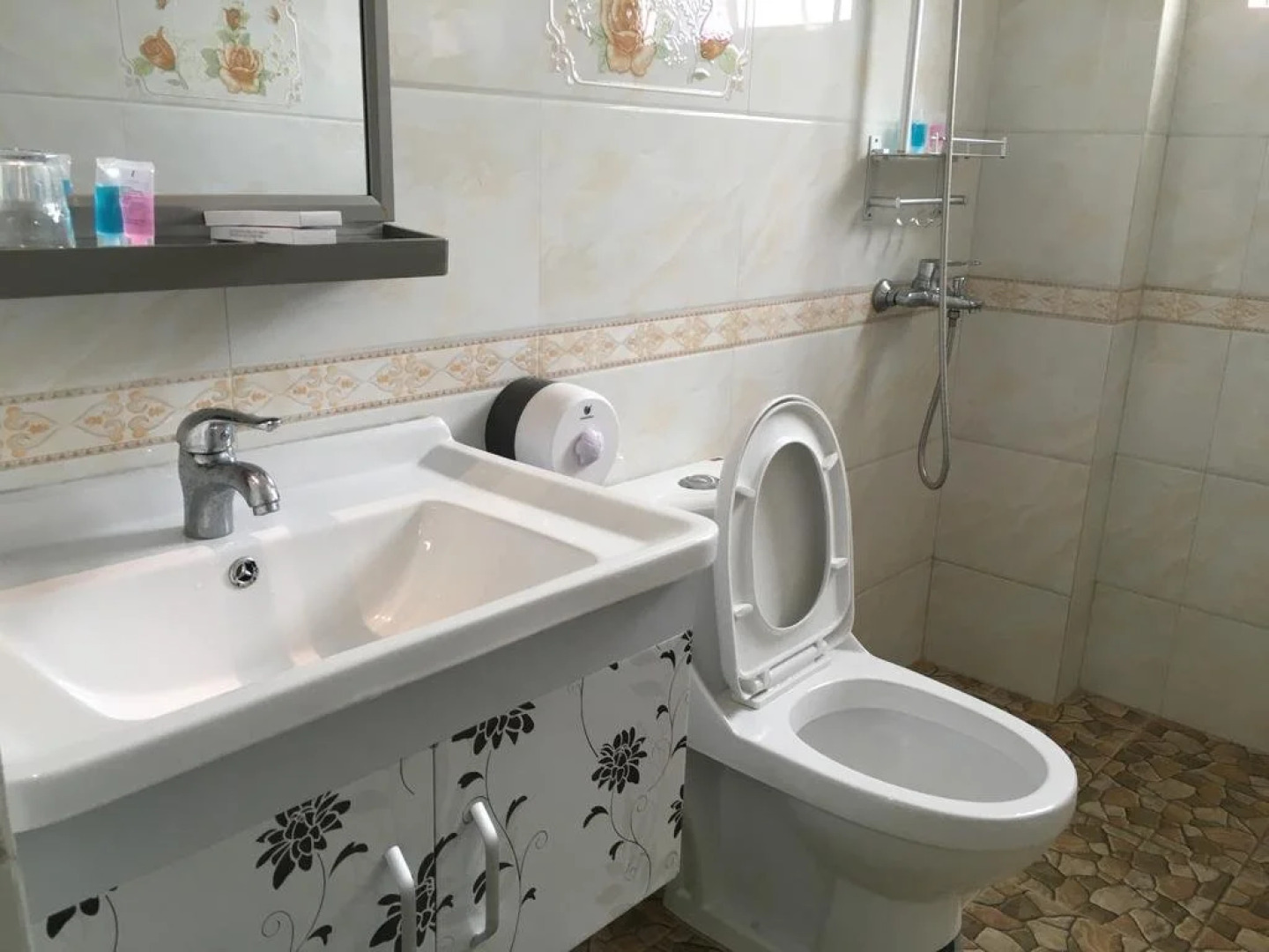 Shuangyuewan Happy Inn