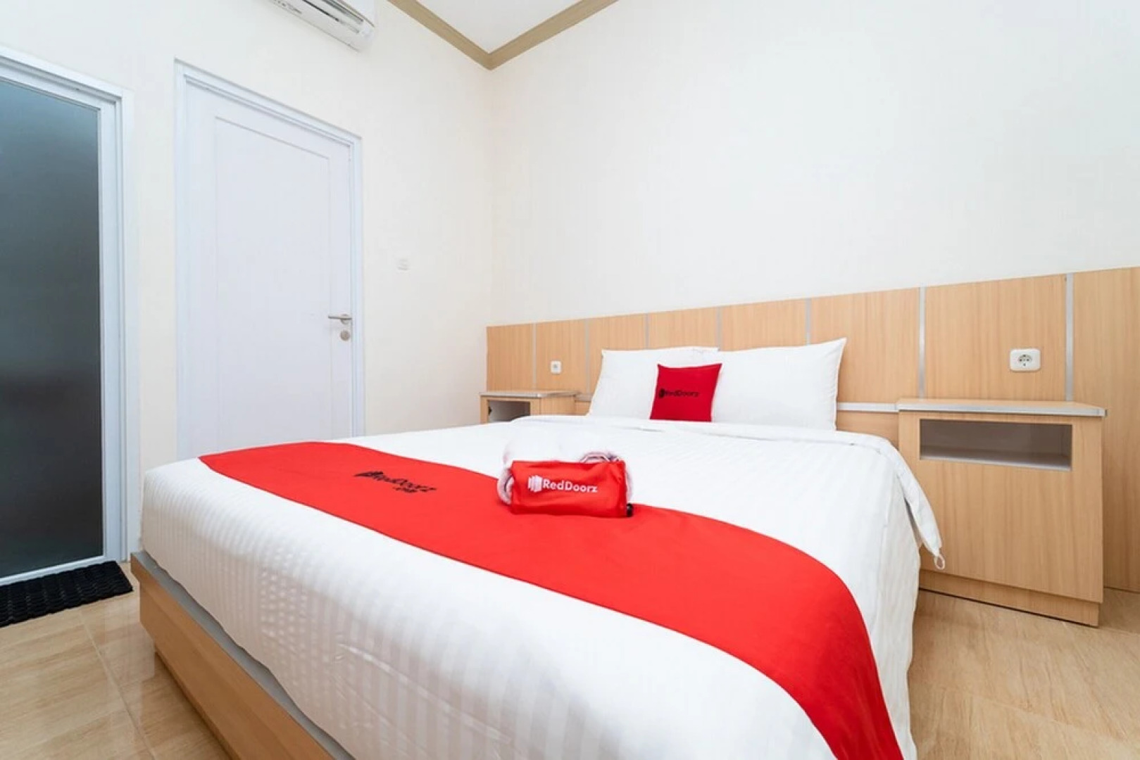 Macan Kumbang Residence by Reddoorz