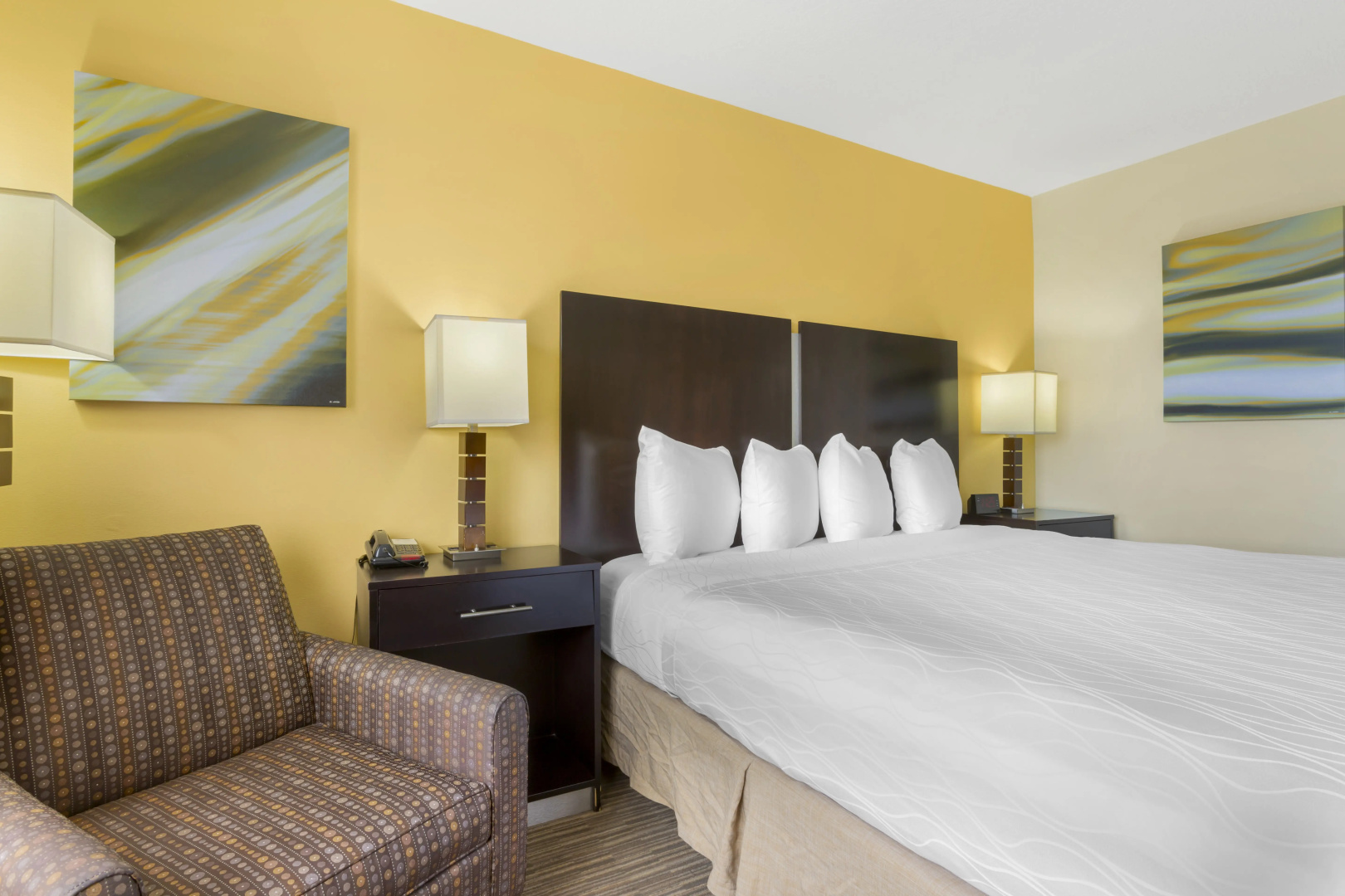 Best Western Plus The Four Corners Inn