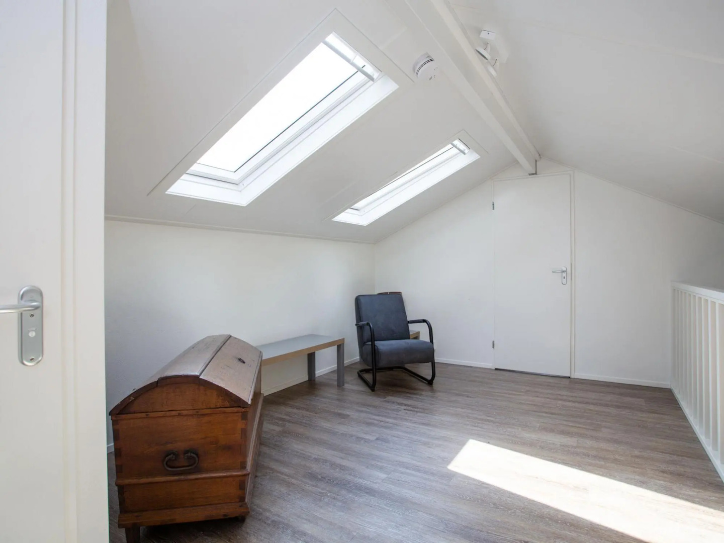 Beautiful House With Covered Terrace, Located in a Holiday Park in Rhenen